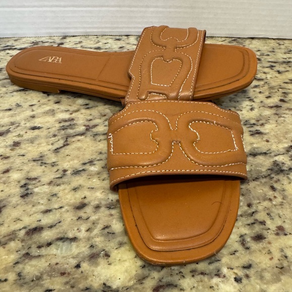 Zara Tan Leather Sandals Thong Style - Picture 2 of 6